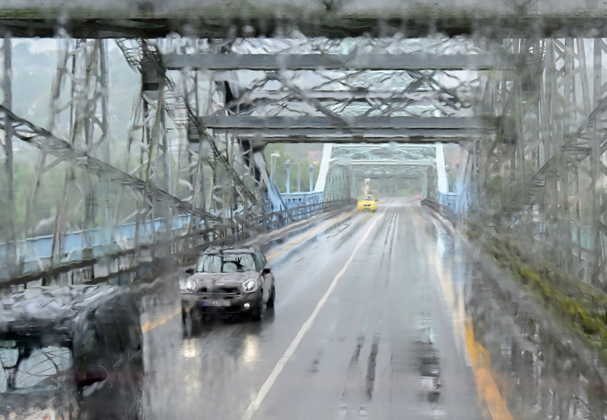 Vernissage mit Regenfotos